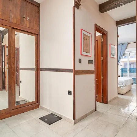 Yaiza Apartment *